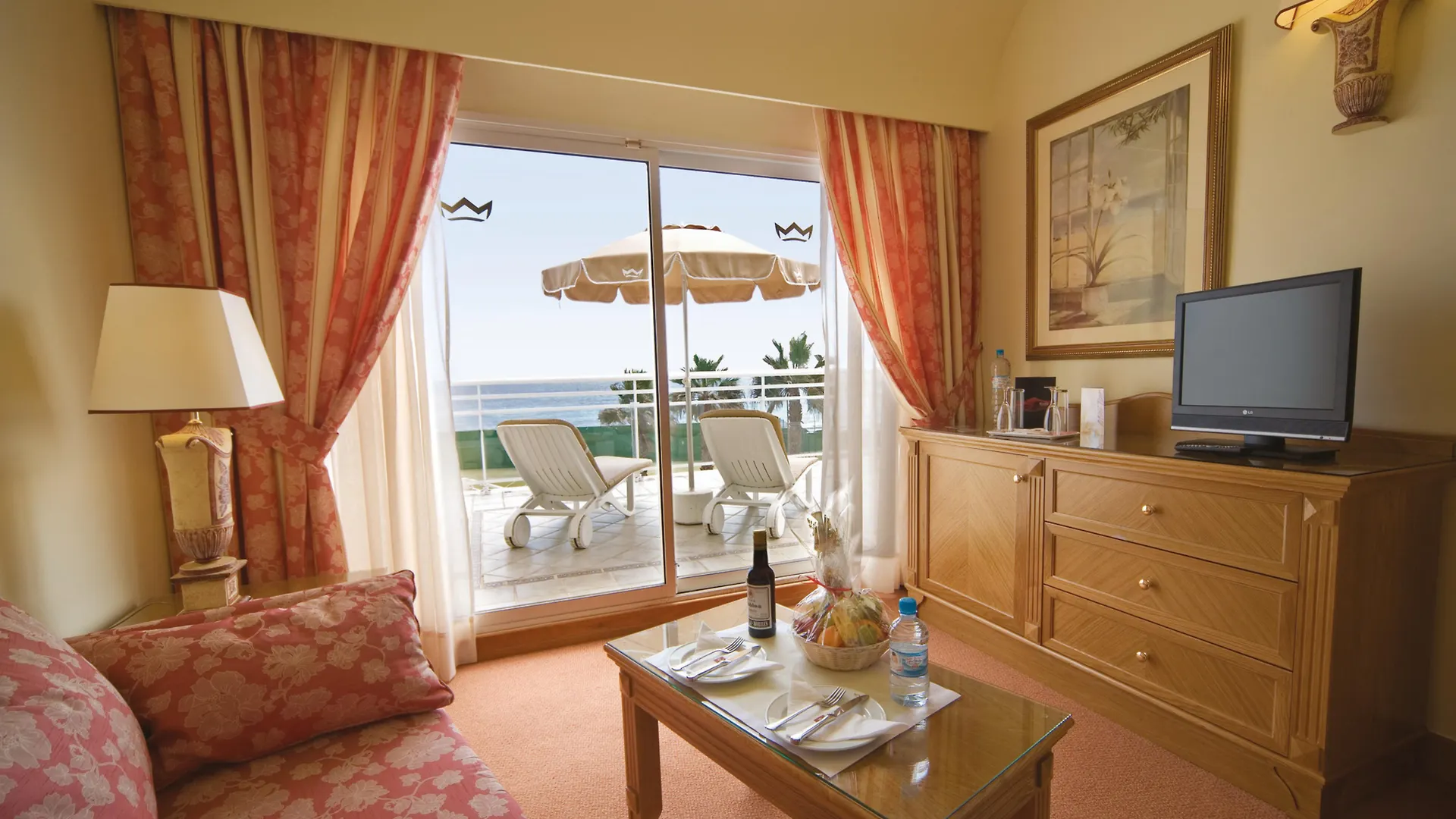 Riu Palace Tres Islas 코라레호 4*,