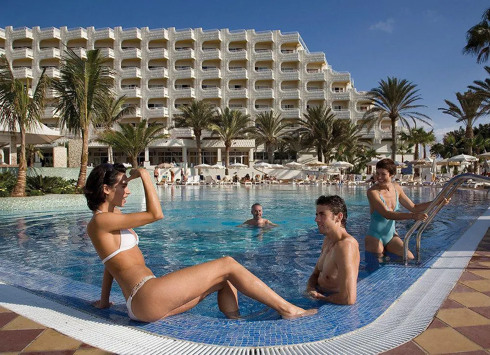 Riu Palace Tres Islas كوراليهو فندق